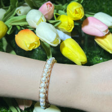 Load image into Gallery viewer, Pearl Bracelet
